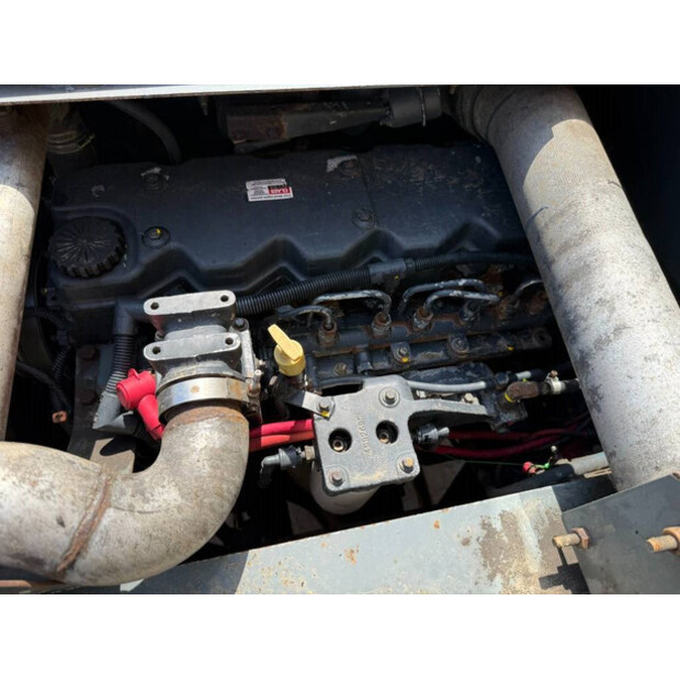 2009 GROVE RT880E-48629984