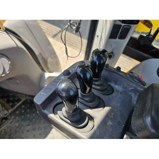 2014 Volvo L120H-48630040