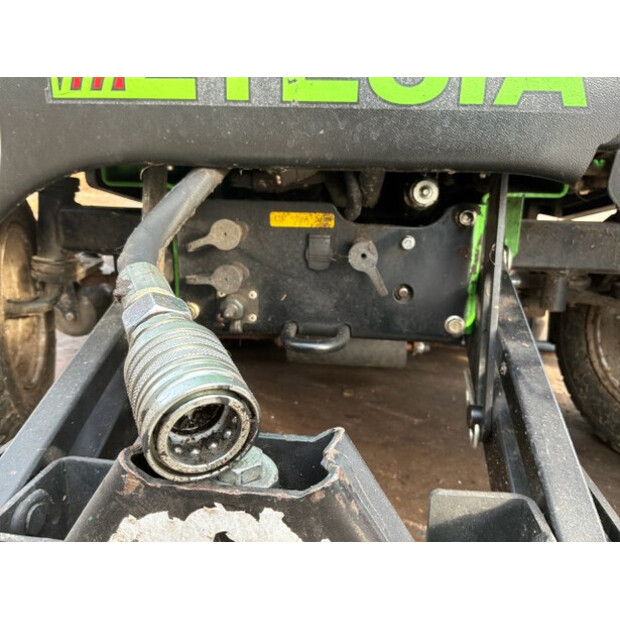 2021 Etesia HYDRO 124D-48630156