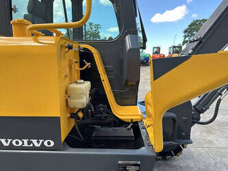 2017-volvo-el-55d-48630211