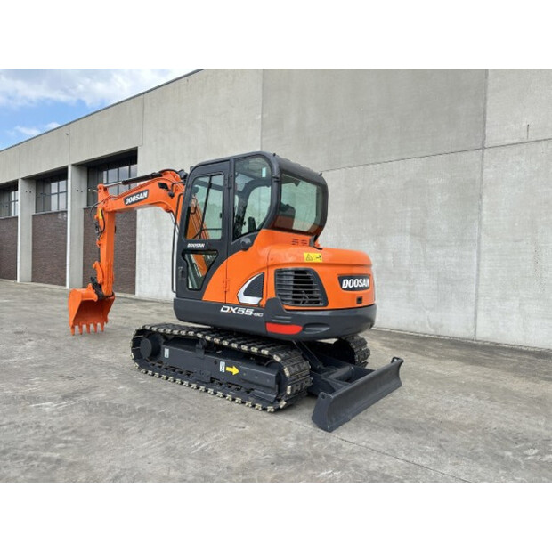 2020 دووسان DX55-9CN-48630264