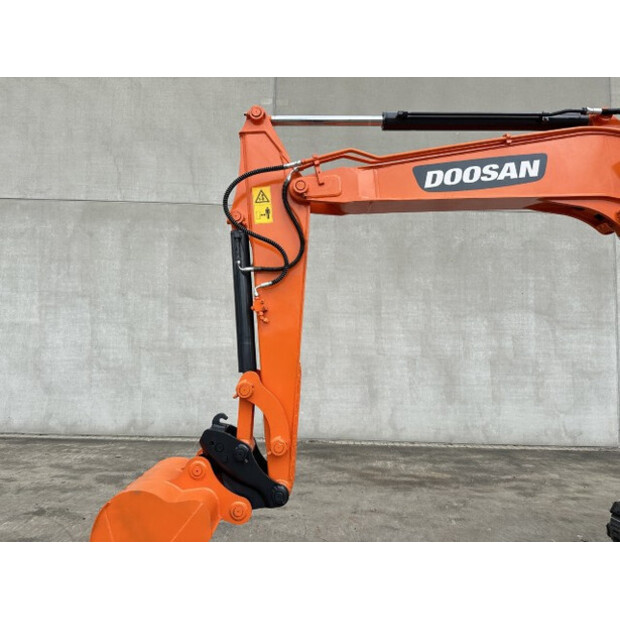 2020 دووسان DX55-9CN-48630265