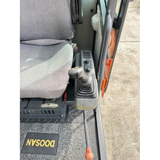 2020 دووسان DX55-9CN-48630297