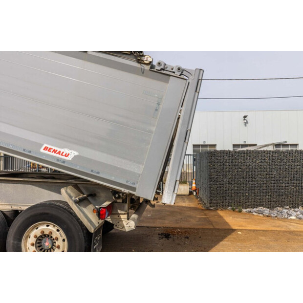 2017 BENALU C3910 + BACHE CRAMARO-48630528