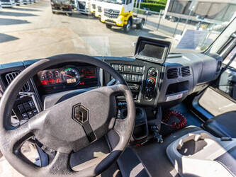 2014-renault-d18-250-48630558
