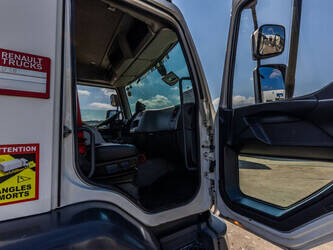 2014-renault-d18-250-48630561
