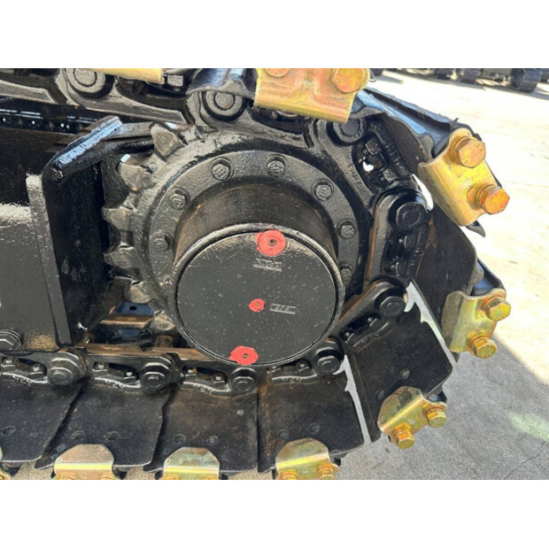 2018 Caterpillar 305.5E2-48630783