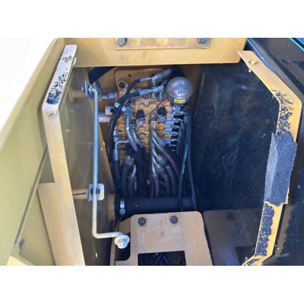 2018 Caterpillar 305.5E2-48630796