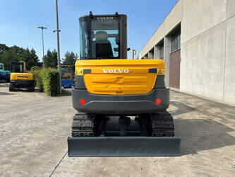 2011-volvo-ec60c-1475734-48630811