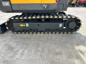 2011-volvo-ec60c-1475734-48630824