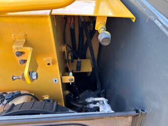2011-volvo-ec60c-1475734-48630838