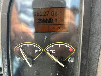 2011-volvo-ec60c-1475734-48630846