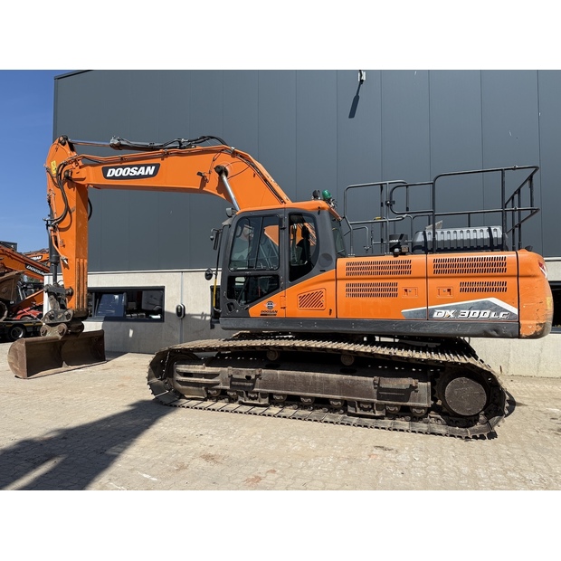 2020 Doosan DX300LC-7-48641154