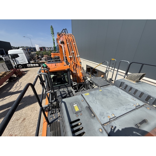 2020 Doosan DX300LC-7-48641182