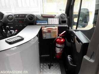2013-renault-master-1475528-48648823