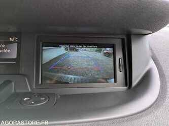 2014-renault-scenic-1475896-48648888