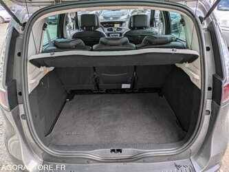 2014-renault-scenic-1475896-48648891