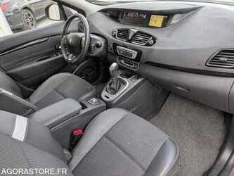 2014-renault-scenic-1475896-48648895