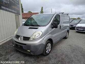 2012-renault-traffic-1475898-48648923