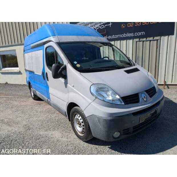 2010 Renault Traffic-48648982