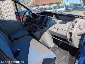 2010-renault-traffic-1475902-48648987