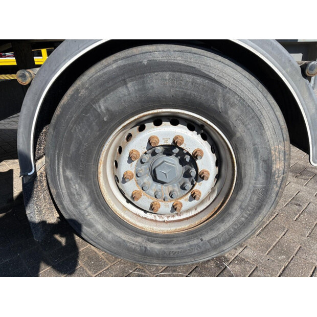 2013 LAG 2-48649953