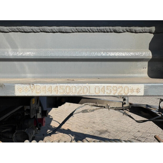 2013 LAG 2-48649963