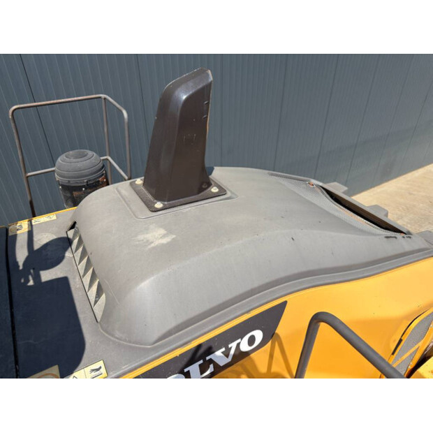 2016 Volvo L250H-48669785