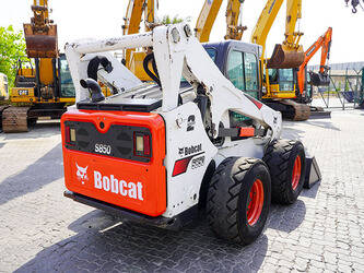 2015-bobcat-s850-48685468