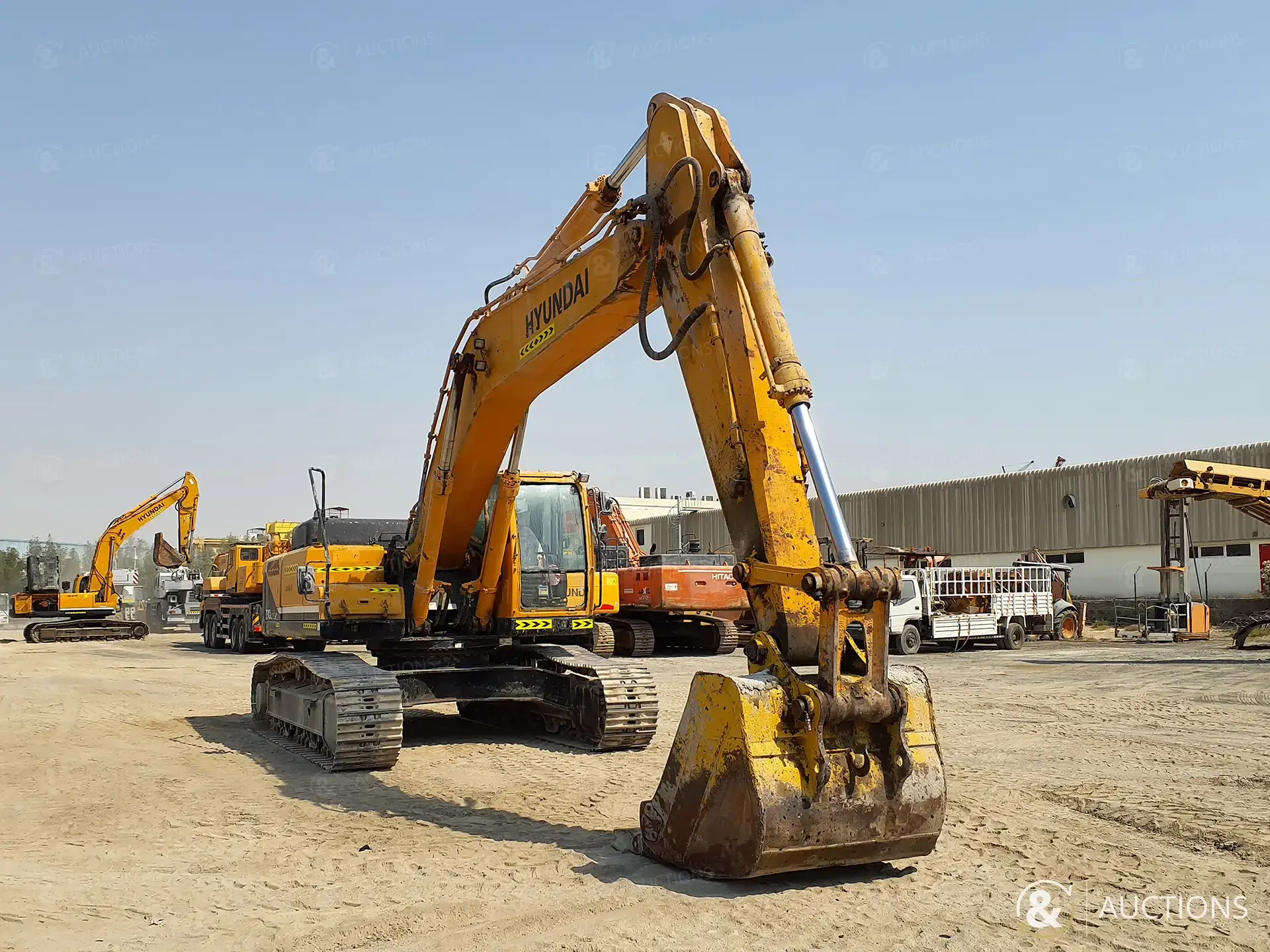 صورة ل 2014 هيونداي Robex 330LC-9SH