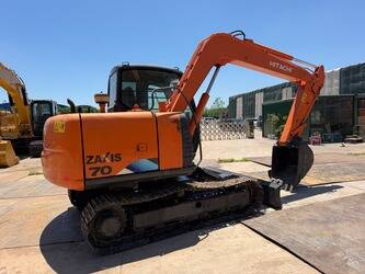 2022-hitachi-zx70-1476334-48685801