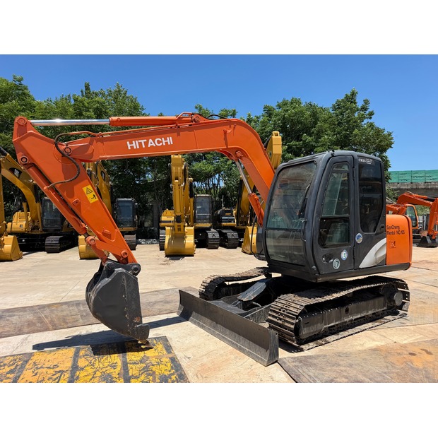 2022 Hitachi ZX70-48685804