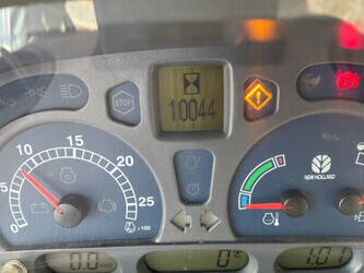 2005-new-holland-ts135a-sa-4wd-48686099