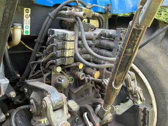 2005-new-holland-ts135a-sa-4wd-48686116