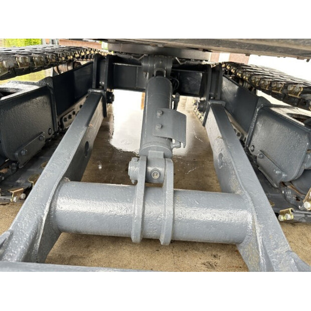 2016 Hyundai R60-48686592
