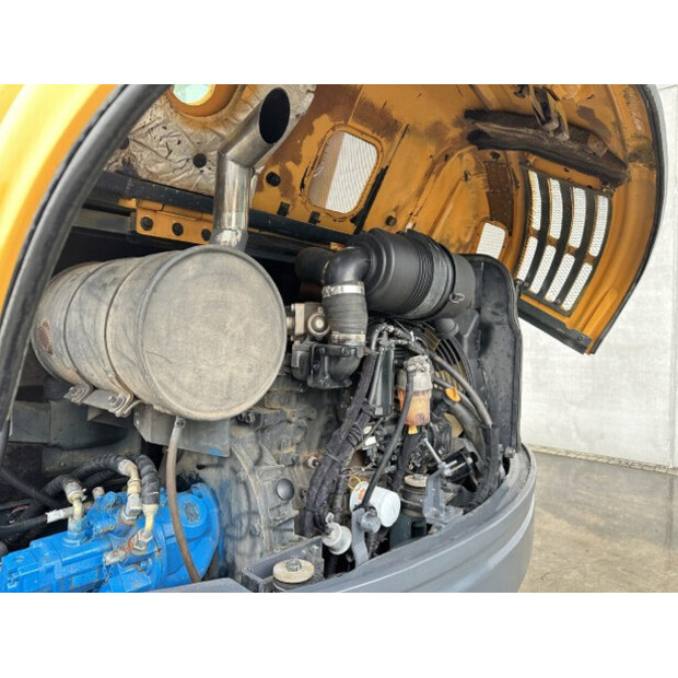 2016 Hyundai R60-48686596