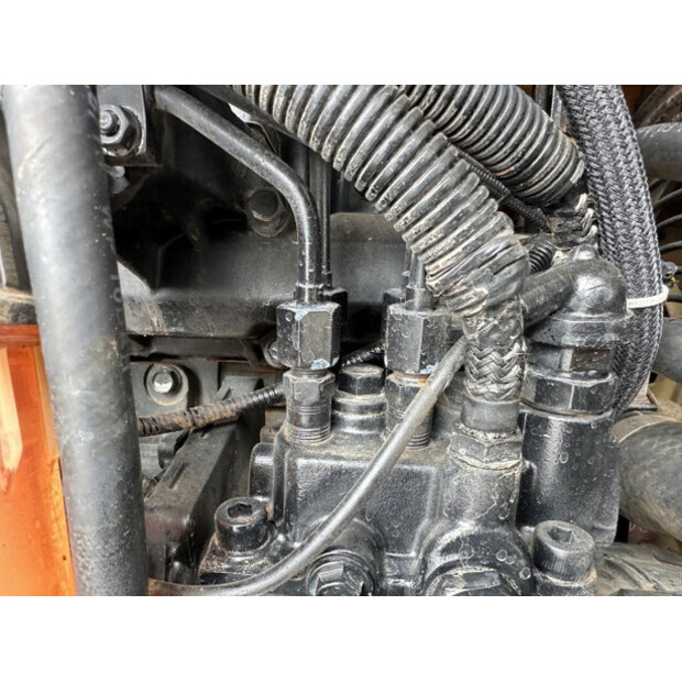 2016 Hyundai R60-48686598