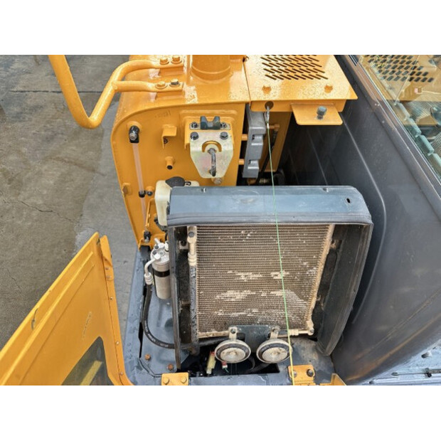2016 Hyundai R60-48686602