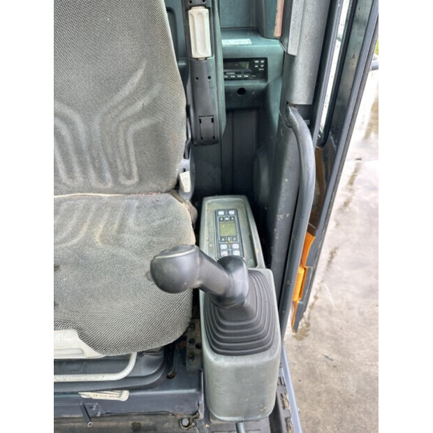 2016 Hyundai R60-48686606