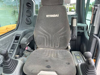 2016-hyundai-r60-1476361-48686611