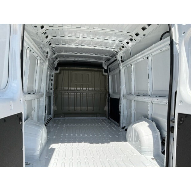 2026 Peugeot BOXER-48686766