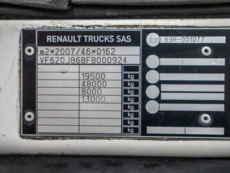 2015-renault-premium-1214478-48686877