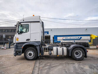 2016-mercedes-benz-arocs-1845-1409419-48687481