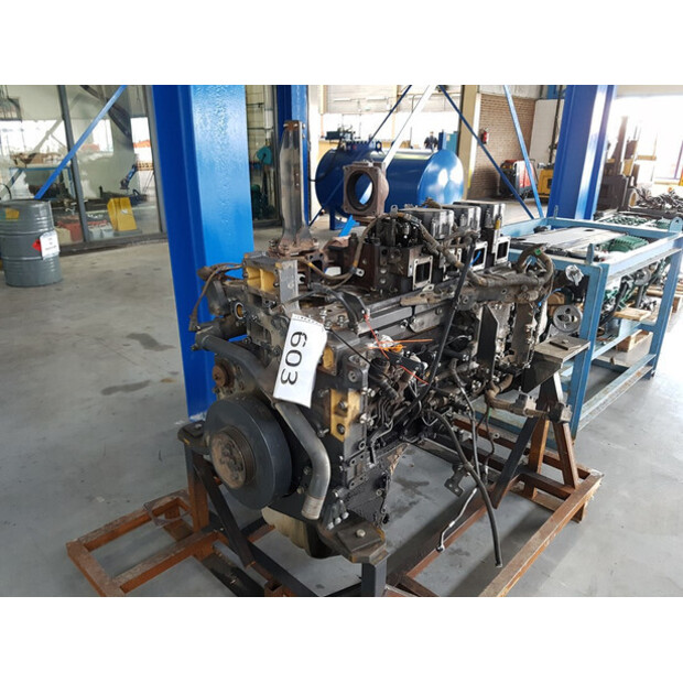 KOMATSU SAA6D140E-6 FOR PARTS-48687485