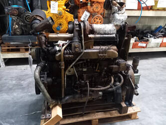 صورة ل قطع غيار DAF DT615A USED