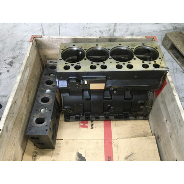 AGCO 44 AWF PARTS-48687717