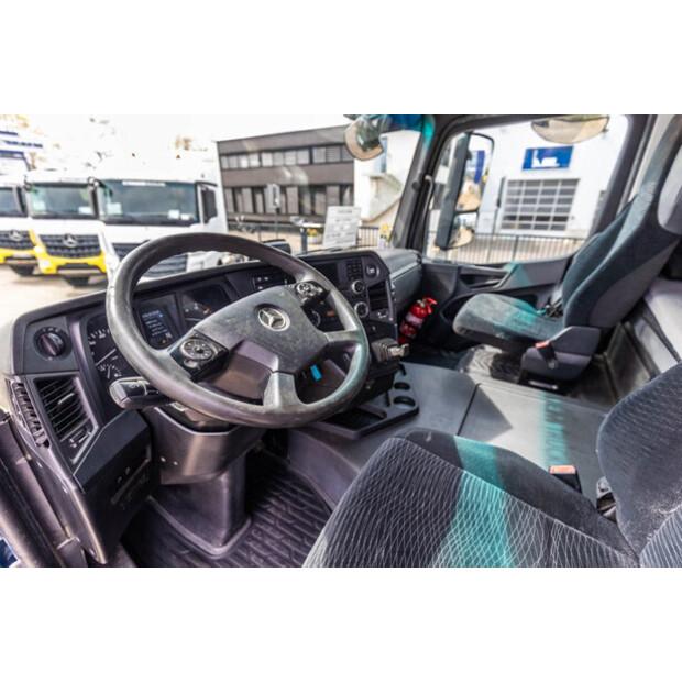 2018 Mercedes-Benz 1846 LS-48687896