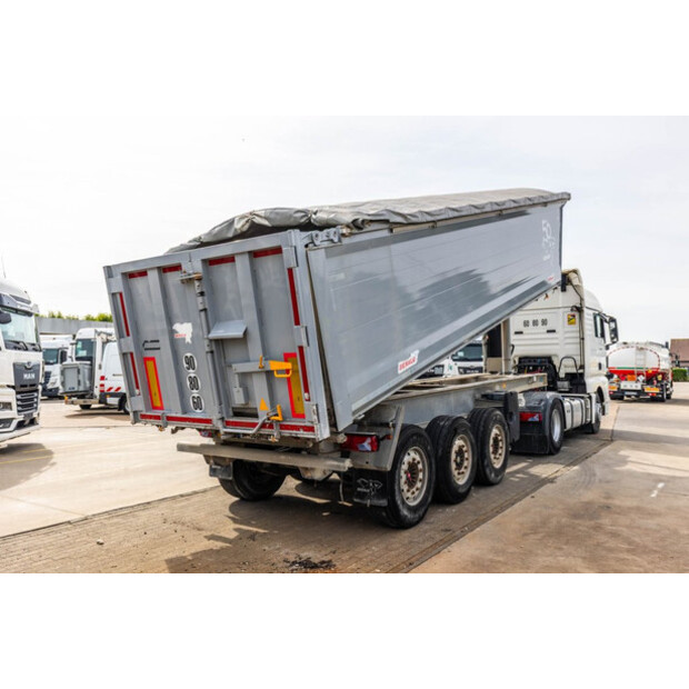 2017 BENALU C3910 + BACHE CRAMARO-48688402
