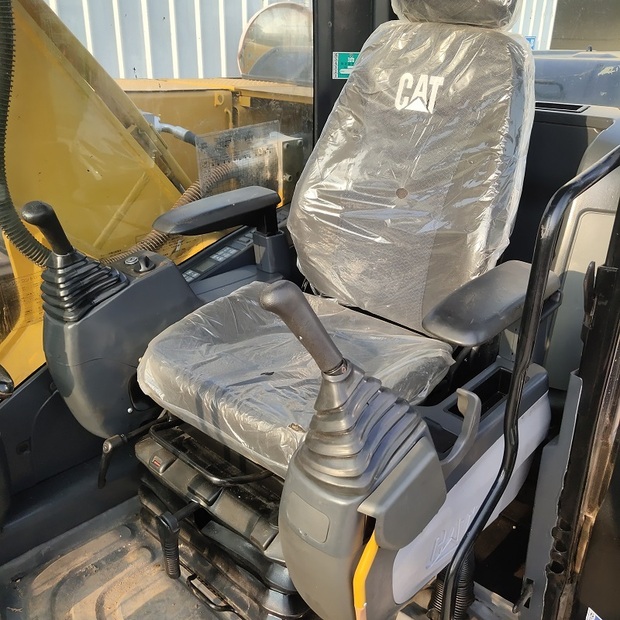 2025 كاتربيلر 320D2-48688784
