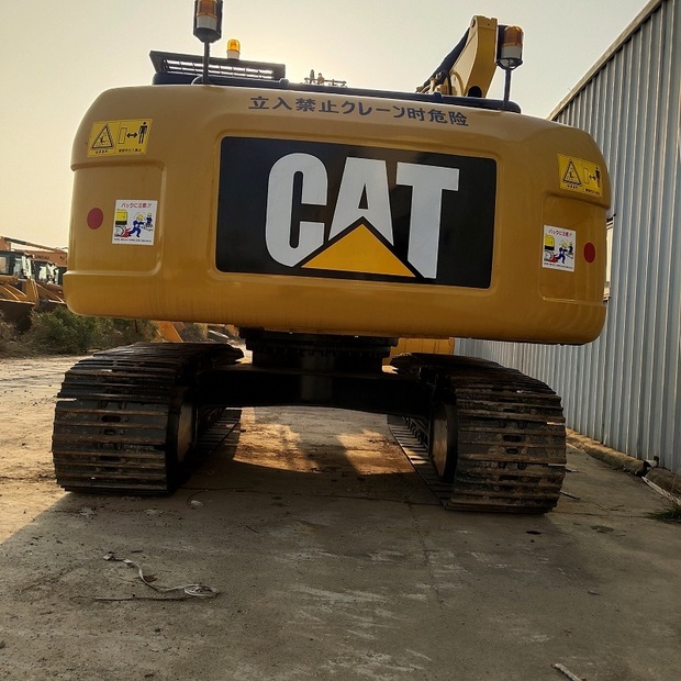 2025 كاتربيلر 320D2-48688785